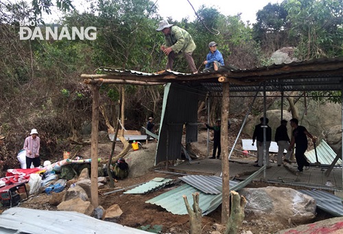 A camp in the sub-region 62 being removed on 25 February   