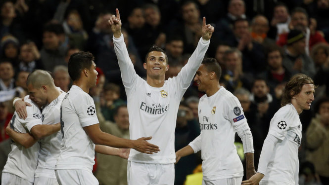 Niềm vui của Ronaldo sau khi mở tỉ số cho Real. Ảnh: Reuters