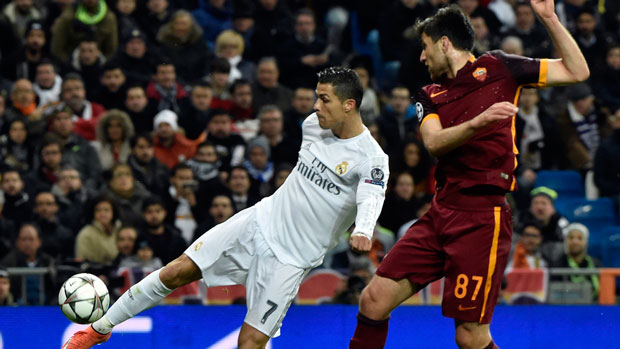 Dù không thực sự hoàn hảo nhưng C.Ronaldo (áo trắng) luôn biết cách tạo sự khác biệt cho Real khi cần thiết. 			                       	     Ảnh: AFP