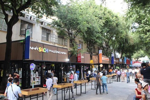 Book street Nguyen Van Binh in Ho Chi Minh City (Source: internet)