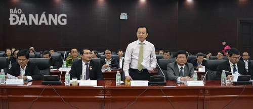 Secretary Anh speaking at the meeting