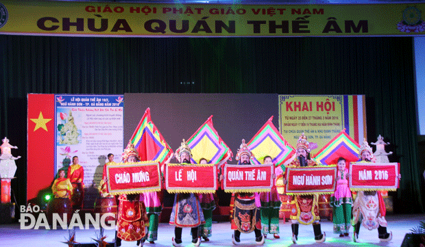  Lễ hội Quán Thế Âm Ngũ Hành Sơn 2016 chính thức khai mạc tại chùa Quán Thế Âm (phường Hòa Hải, quận Ngũ Hành Sơn) tối 25-3.