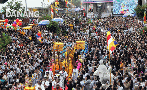 The welcome ceremony for Buddhist monks