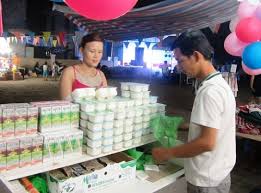 A stall at a Vietnamese goods fair in Hoa Vang District