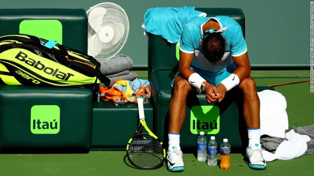 Rafael Nadal rời Miami mở rộng vì chấn thương.