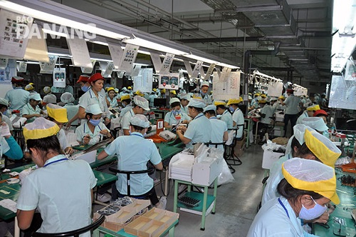 Workers at the Tokai company in the Hoa Cam Industrial Park