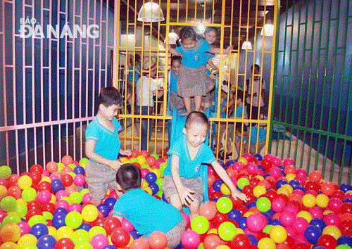 The ball pool in the children’s entertainment area 