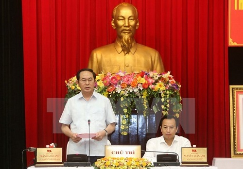 President Tran Dai Quang speaks at the working session with municipal officials