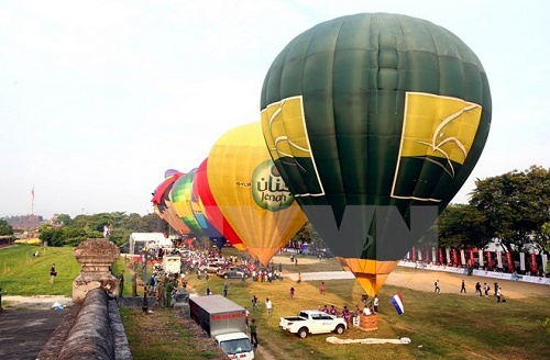 The international hot air balloon fiesta kicked off in Hue city, central Thua Thien-Hue province on May 4. (Photo: VNA)