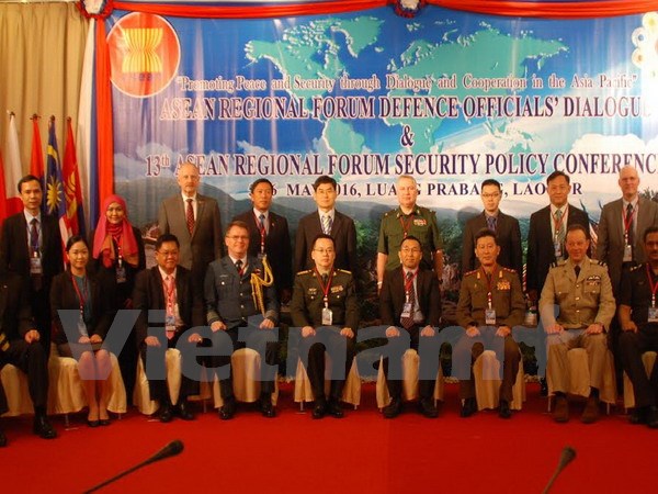 Các đại biểu dự hội nghị đối thoại quan chức quốc phòng Diễn đàn khu vực ASEAN. (Ảnh: Nguyễn Chiến/Vietnam+)