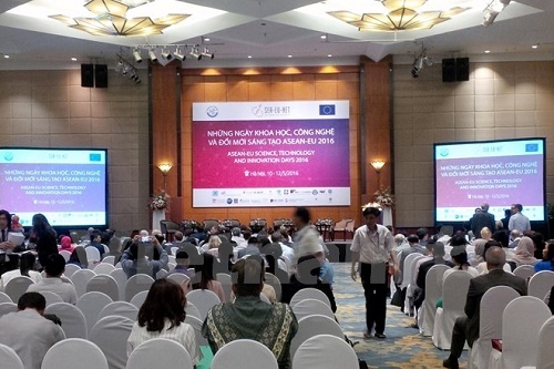 The ASEAN-EU STI Days open in Hanoi on May 10 (Photo: VNA)