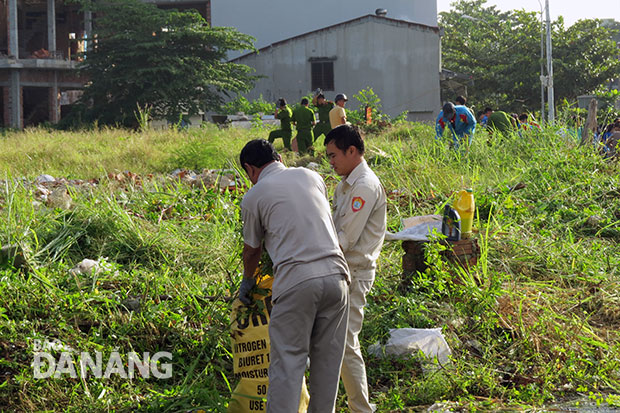 Quận Thanh Khê tổ chức nhiều đợt ra quân, xử lý ô nhiễm môi trường tại các lô đất trống.