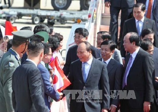 Prime Minister Nguyen Xuan Phuc arrives in Nagoya's Chubu airport (Source: VNA)