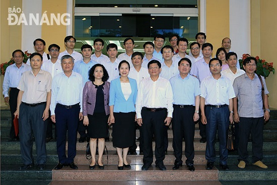 Some of the Hai Phong leaders with their Da Nang guests