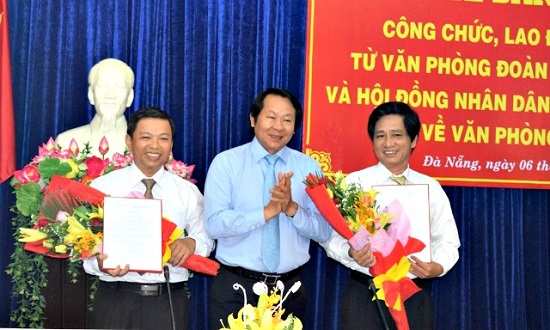 Vice Chairman Nam (middle) and newly-appointed Chief Han (right) and Deputy Chief Hoa (left)