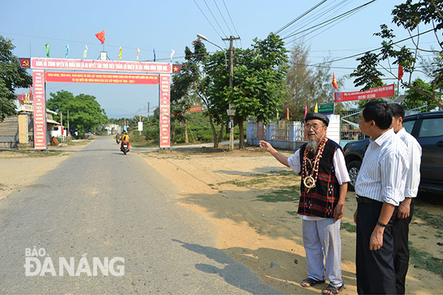 Già làng Y Kông tự hào đánh giá con đường Đà Nẵng-P’rao góp phần giúp huyện Đông Giang phát triển nhanh hơn.