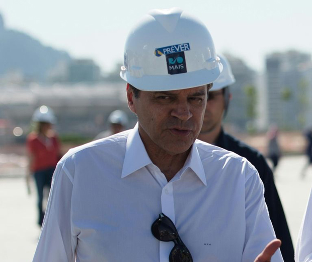 Bộ trưởng Du lịch Henrique Eduardo Alves bị cáo buộc nhận 445.000 USD từ Tập đoàn Petrobras. Ảnh: AFP