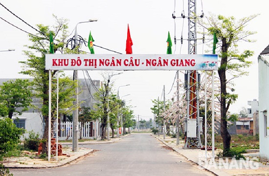  An entrance gate to the Ngan Cau-Ngan Giang urban area