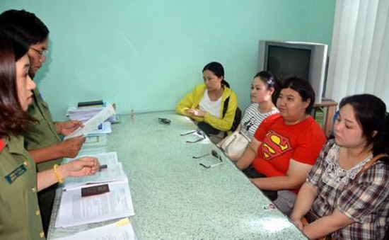 Some illegal Chinese tour guides (Source: Internet)