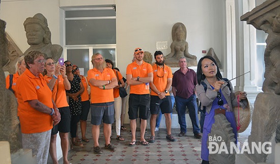 Foreign visitors at the city’s Cham Museum of Sculpture