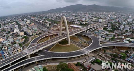 the Hue T-junction overpass