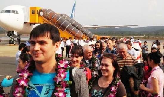 Russian tourists arrive at Phu Quoc International Airport in 2015 (Photo: Tuoi Tre)