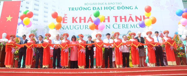 Cutting the ribbon at the inauguration ceremony