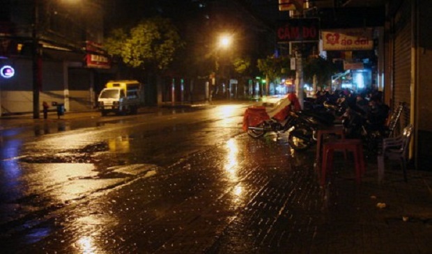 A street during a rainy night in Ho Chi Minh City Tuoi Tre