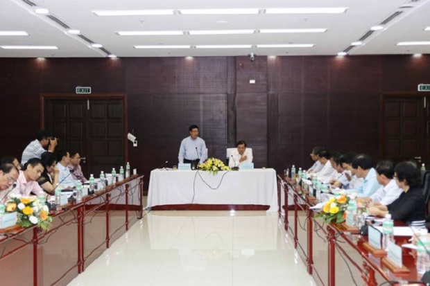 Deputy Prime Minister and Foreign Minister Pham Binh Minh speaks at the working session (Source: http://www.sggp.org.vn/)