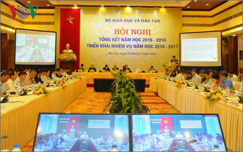 Hội nghị tổng kết năm học 2015-2016 và triển khai nhiệm vụ năm 2016-2017 diễn ra sáng 5/8 ở Hà Nội