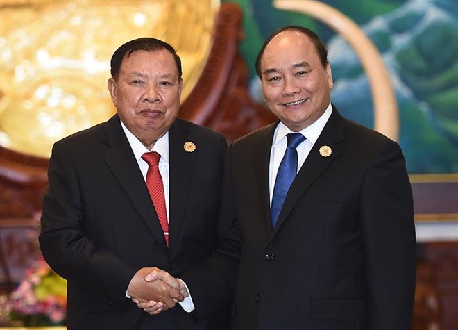 Thủ tướng Chính phủ Nguyễn Xuân Phúc đến chào Tổng Bí thư, Chủ tịch nước Cộng hòa Dân chủ Nhân dân Lào Bounnhang Volachith. (Nguồn: VPCP)