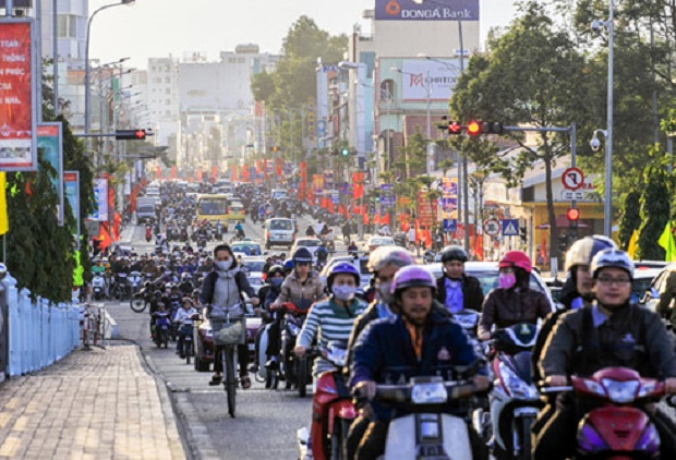 Traffic at the Tran Phu-Le Duan intersection