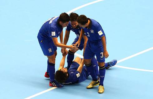 ĐT Futsal Thái Lan có màn lội ngược dòng thuyết phục. (Ảnh: Getty). 