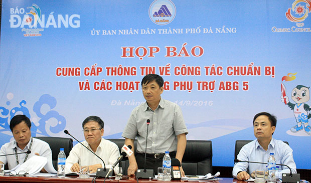 Vice Chairman Dung speaking at the meeting