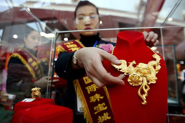 Nữ trang cho cưới hỏi ế ẩm hẳn vì tình trạng kết hôn giảm mạnh ở Trung Quốc.