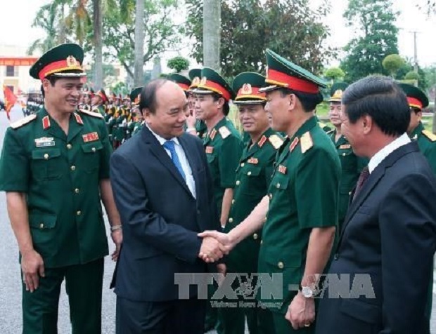 Prime Minister Nguyen Xuan Phuc visits Military Zone 3 (Source: VNA)