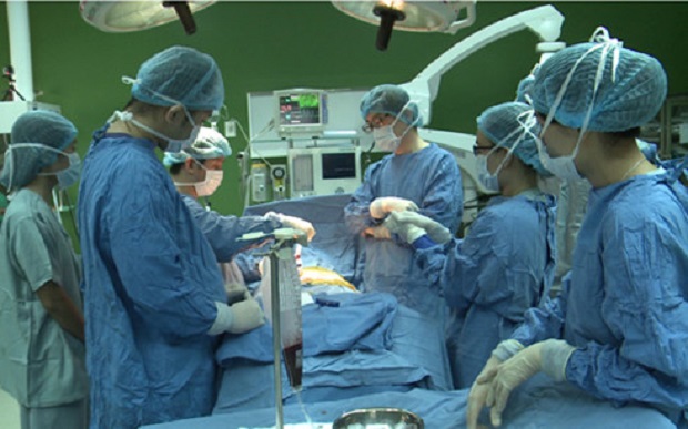 The operation in progress (Photo: vov.vn)