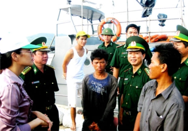 Với sự quan tâm của lực lượng Bộ đội Biên phòng, ngư dân luôn vững tin vươn khơi bám biển.