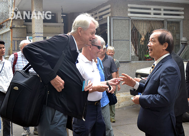 Hội Cựu chiến binh Mỹ đến thăm và giao lưu với Liên hiệp các tổ chức hữu nghị thành phố Đà Nẵng về vấn đề chất độc dioxin.