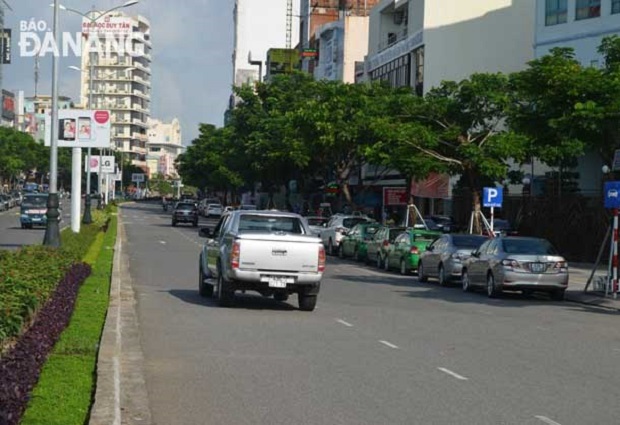 A section of Nguyen Van Linh street 