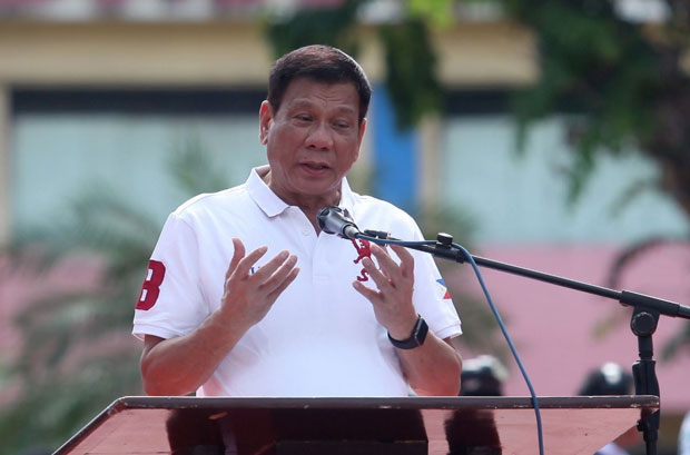 Tổng thống Philippines Rodrigo Duterte thăm Nhật Bản trong 3 ngày.                                        Ảnh: AP