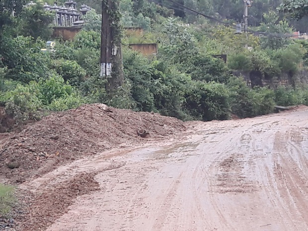 Landslides occurred on road No 601