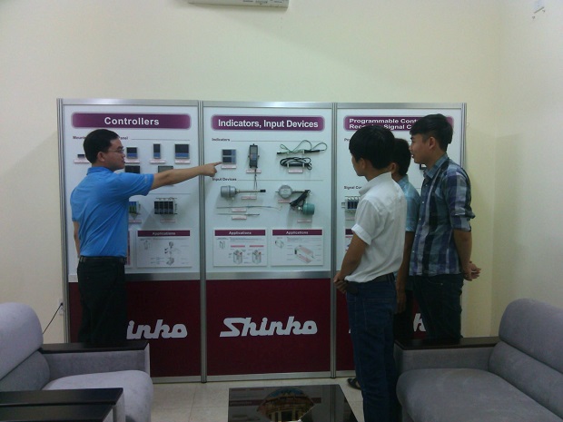 Some college students at the Shinko Technos company