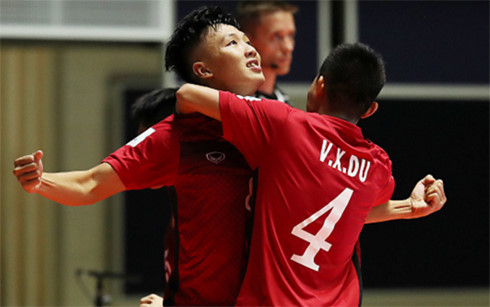 ĐT Futsal Việt Nam thi đấu rất thành công ở FIFA Futsal World Cup 2016 (Ảnh: Getty)