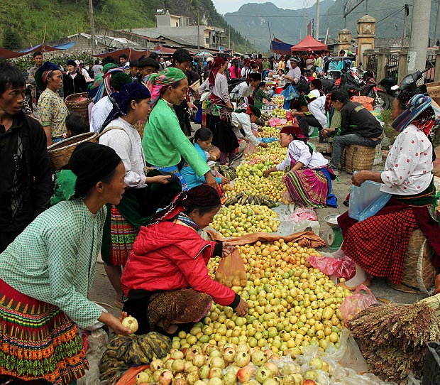 Hectic trading at the market