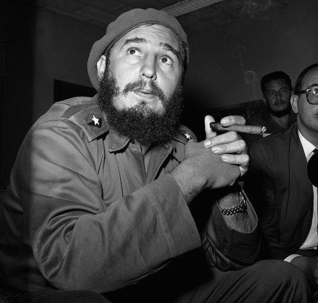 Ông Fidel Castro đã vượt qua nhiều âm mưu ám sát của CIA. (Nguồn: Daily Mail)