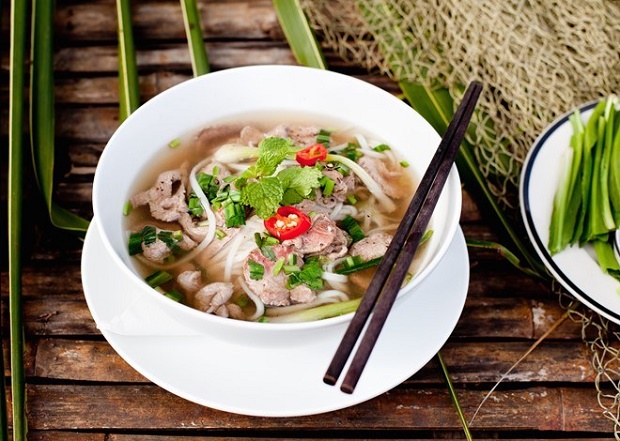 Pho bo vien thap cam in Ho Chi Minh City has been described as the best street food in Asia (Phôt: news.zing.vn)