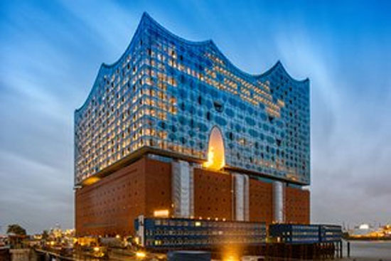 Tòa nhà hòa nhạc Hamburg Elbphilharmonie.
