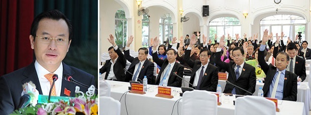  Secretary Anh addressing the event (left) and the participants passing a proposal