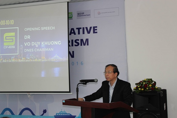  DNES Director Khuong speaking at the event